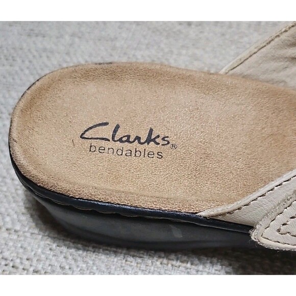 Clarks Bendables 65567 Shoes Women's Size US 7.5M Leather Slides Wedge Sandals - Picture 9 of 15